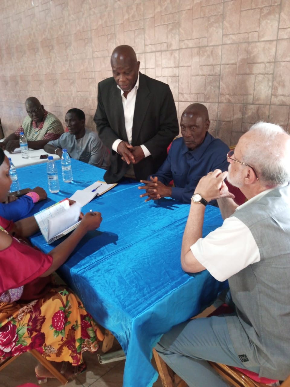 Séance de travail entre le Président de la Fondation Afrique Soleil et le regroupement des associations de Divo